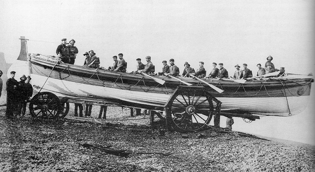 1080px-Sheringham_Lifeboat_J_C_Madge_ON_536